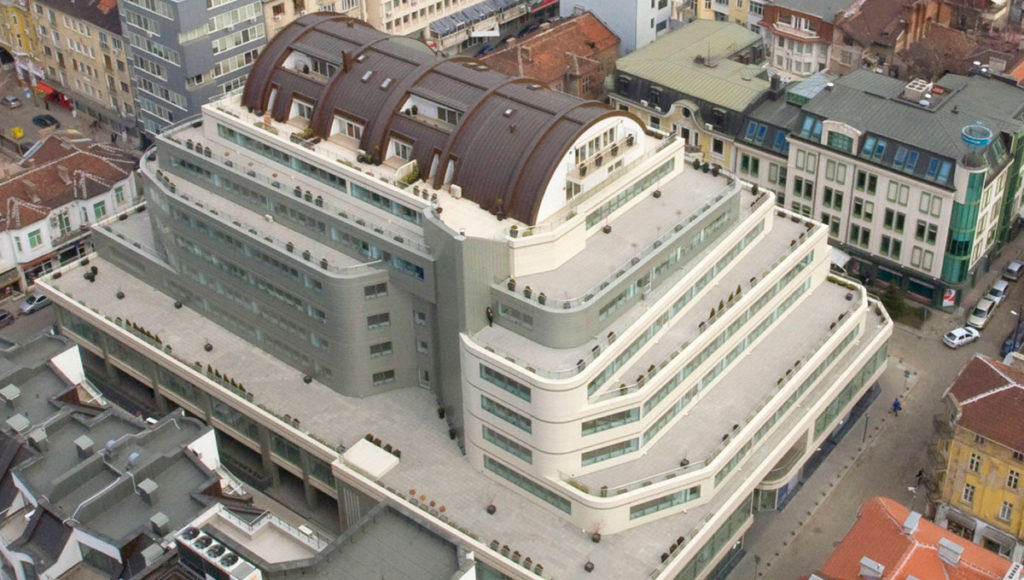 Perform Business Center full aerial view of offices, balconies and penthouses